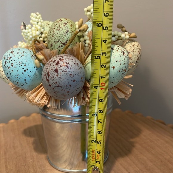 Speckled Easter Egg Floral Decor - Picture 5 of 5